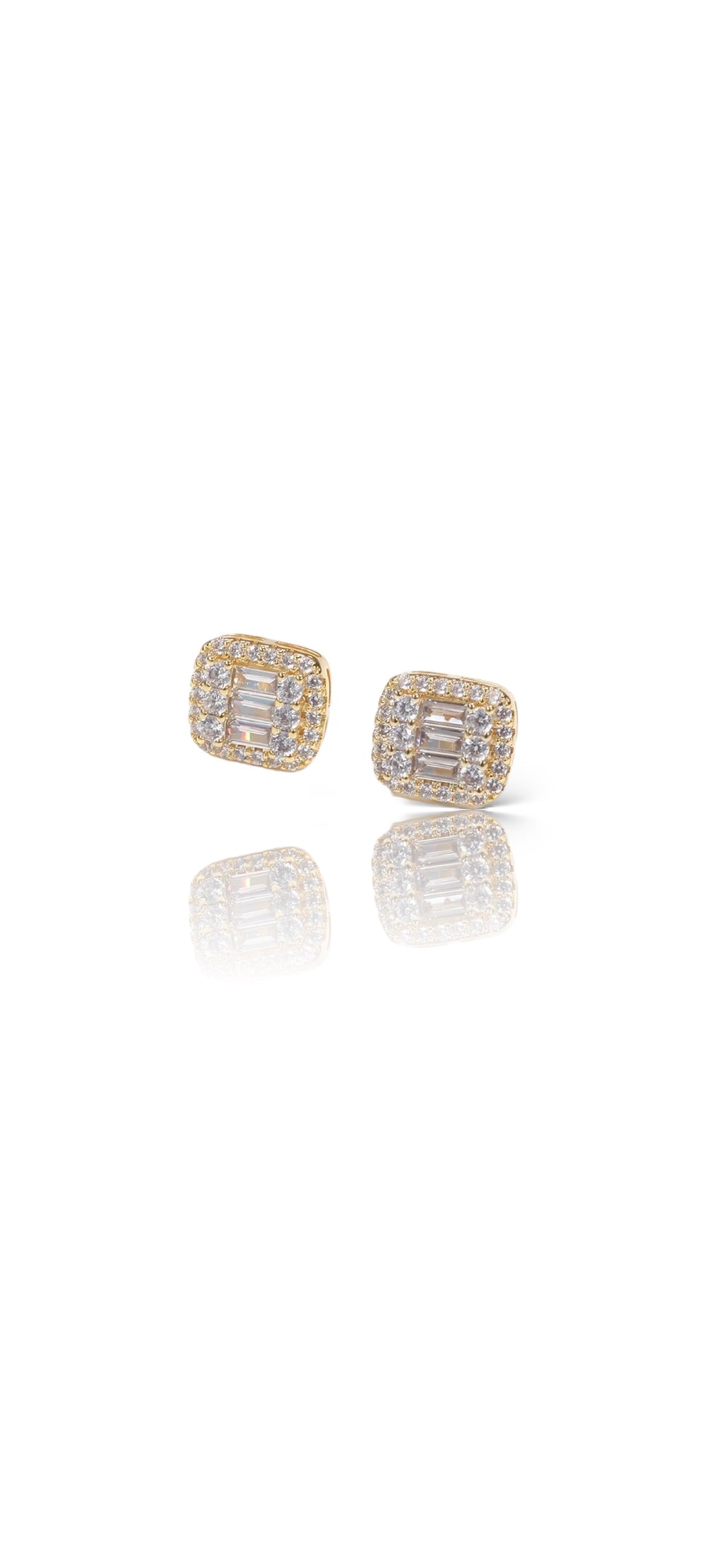 ICED SQUARE STUD EARRING